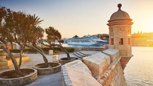 P&O Cruises vessel Oceana sails into Valetta, Malta 